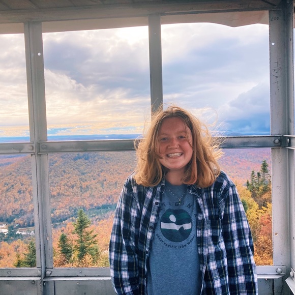 Meet your Posher, Julia - Picture 1 of 1